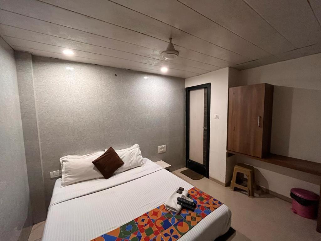 Hotel Havana Mumbai Exterior photo